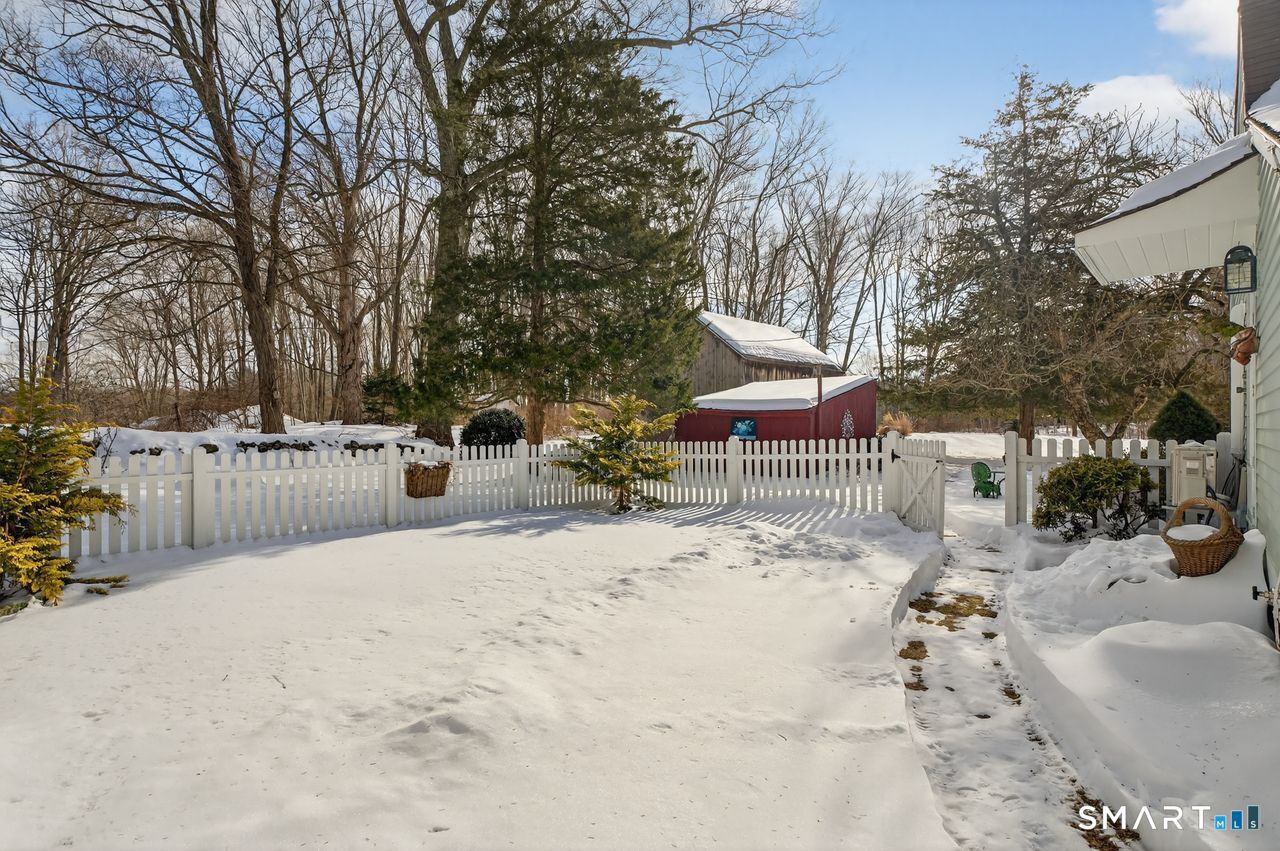 279 Roast Meat Hill Road Killingworth, CT 06419 - Photo 20 of 24 Fenced in yard.