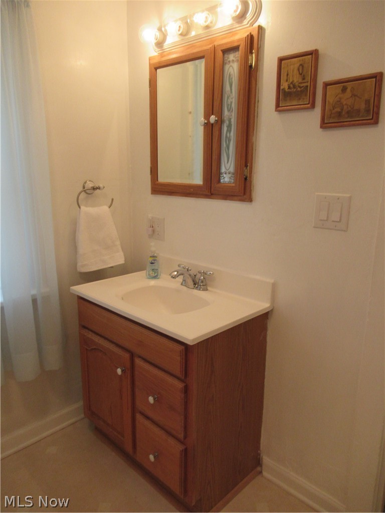 798 Davis Street Akron, OH 44310 - Photo 13 of 23 Gallery Image 13