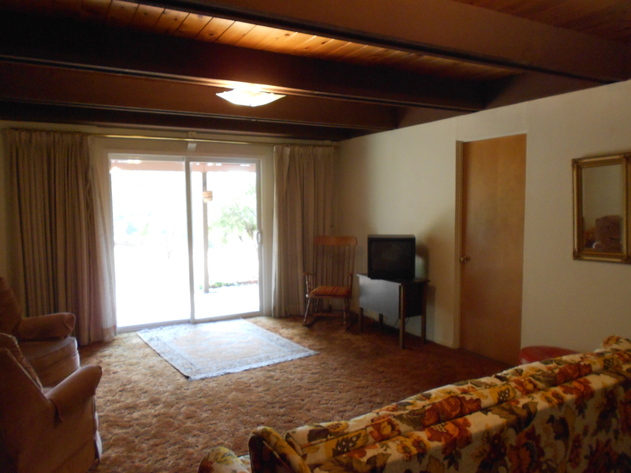1600 Ridge Drive Redding, CA 96001 - Photo 10 of 15 Downstairs family room