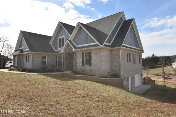 $850,000 | 322 Blount Circle, Rutledge, TN 37861
