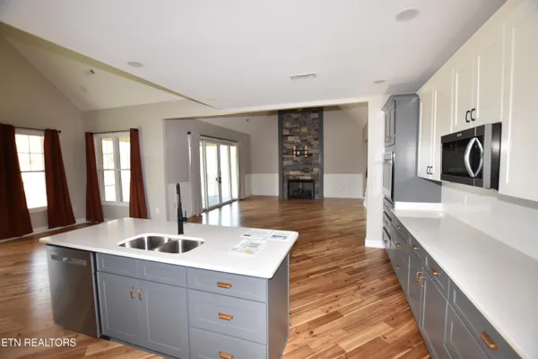 $850,000 | 322 Blount Circle, Rutledge, TN 37861