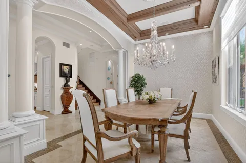 $3,950,000 | 33 Southeast Olive Way, Boca Raton, FL 33432
