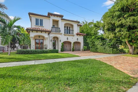 $3,950,000 | 33 Southeast Olive Way, Boca Raton, FL 33432