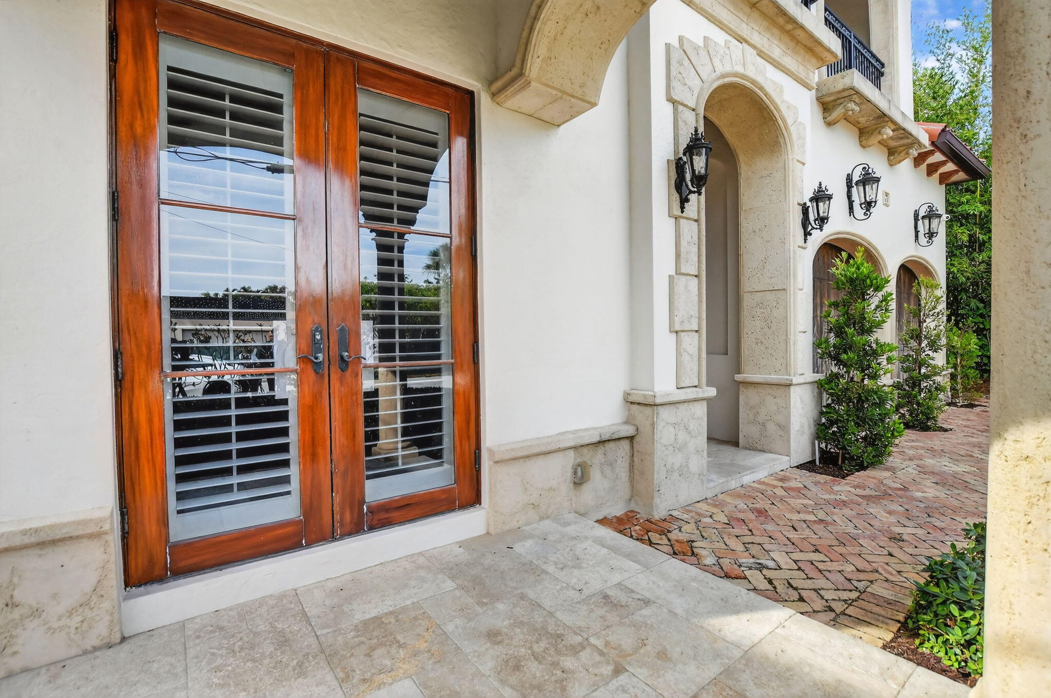 33 Southeast Olive Way Boca Raton, FL 33432 - Photo 4 of 89 4-web-or-mls-DSC_3272