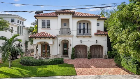$3,950,000 | 33 Southeast Olive Way, Boca Raton, FL 33432