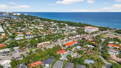 $3,950,000 | 33 Southeast Olive Way, Boca Raton, FL 33432