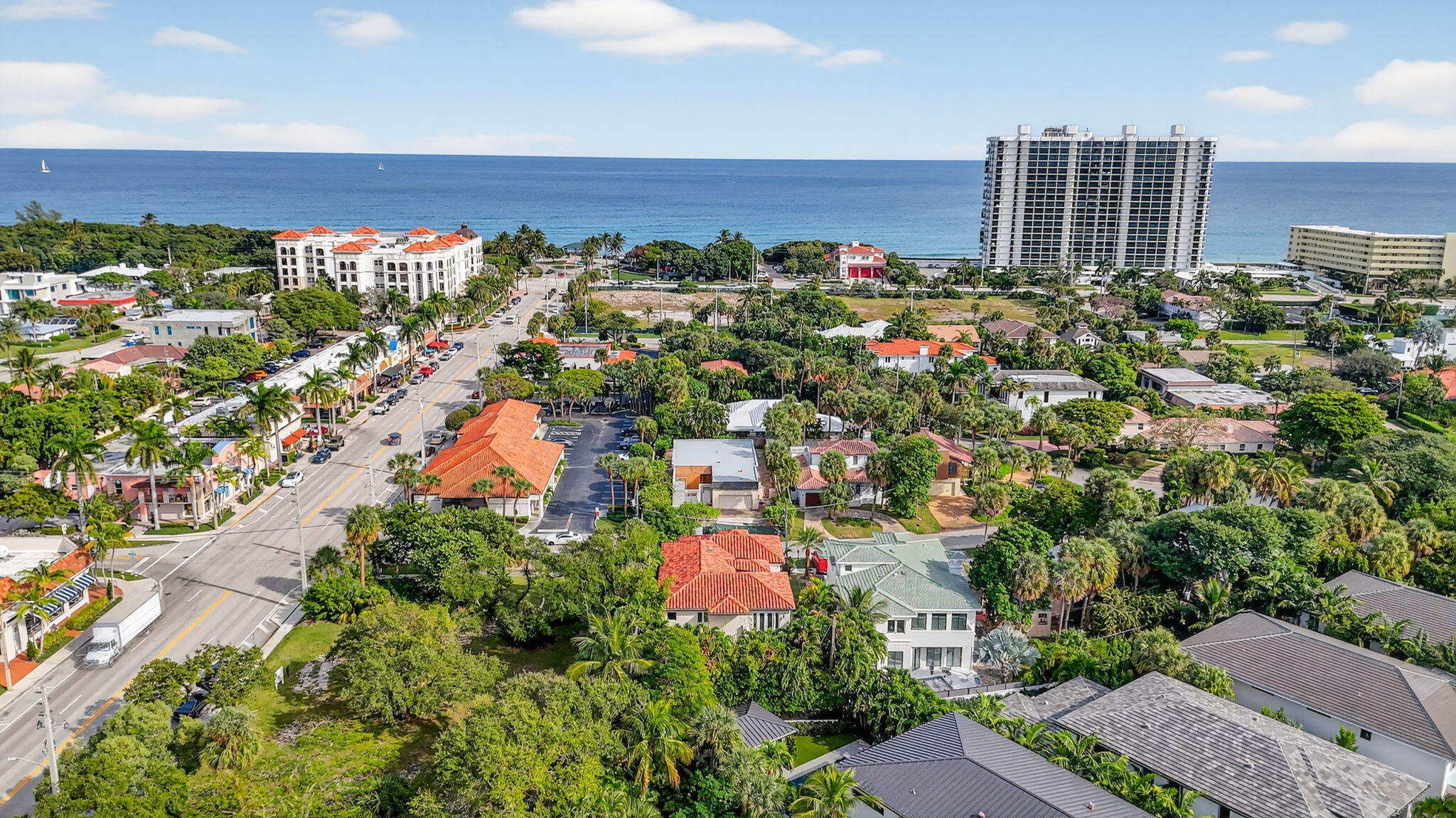 33 Southeast Olive Way Boca Raton, FL 33432 - Photo 86 of 89 86-web-or-mls-DJI_20251212025459_0311_D_