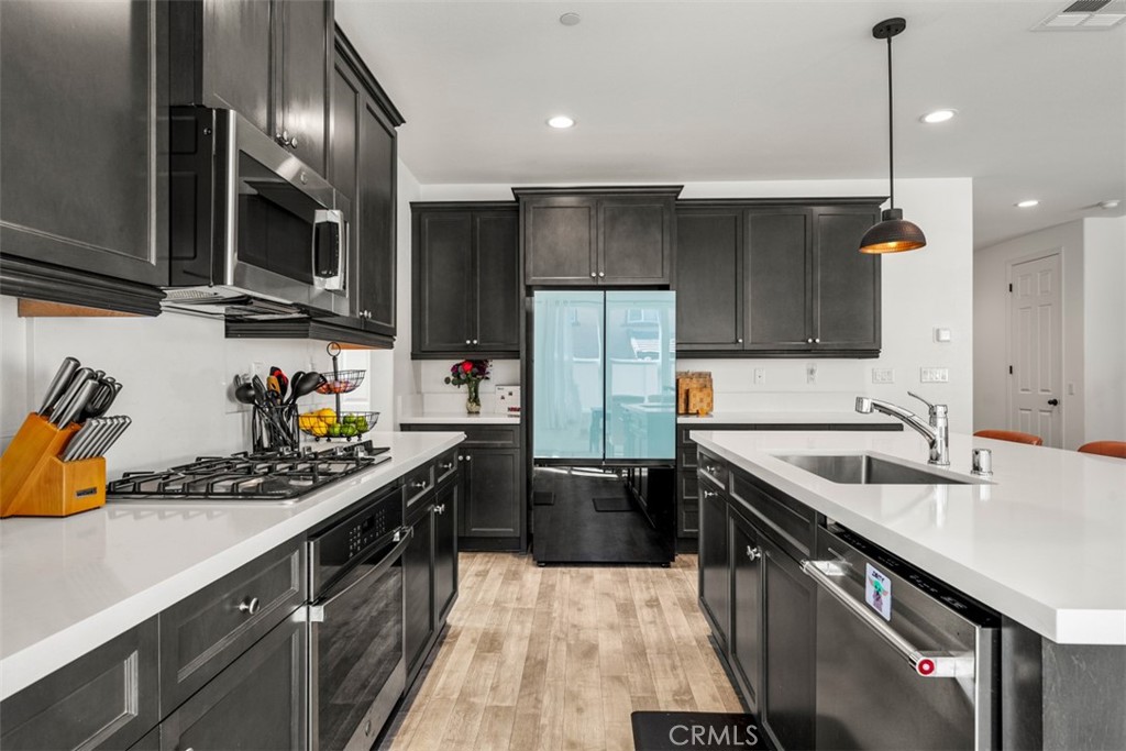24258 Flora Road Corona, CA 92883 - Photo 19 of 58