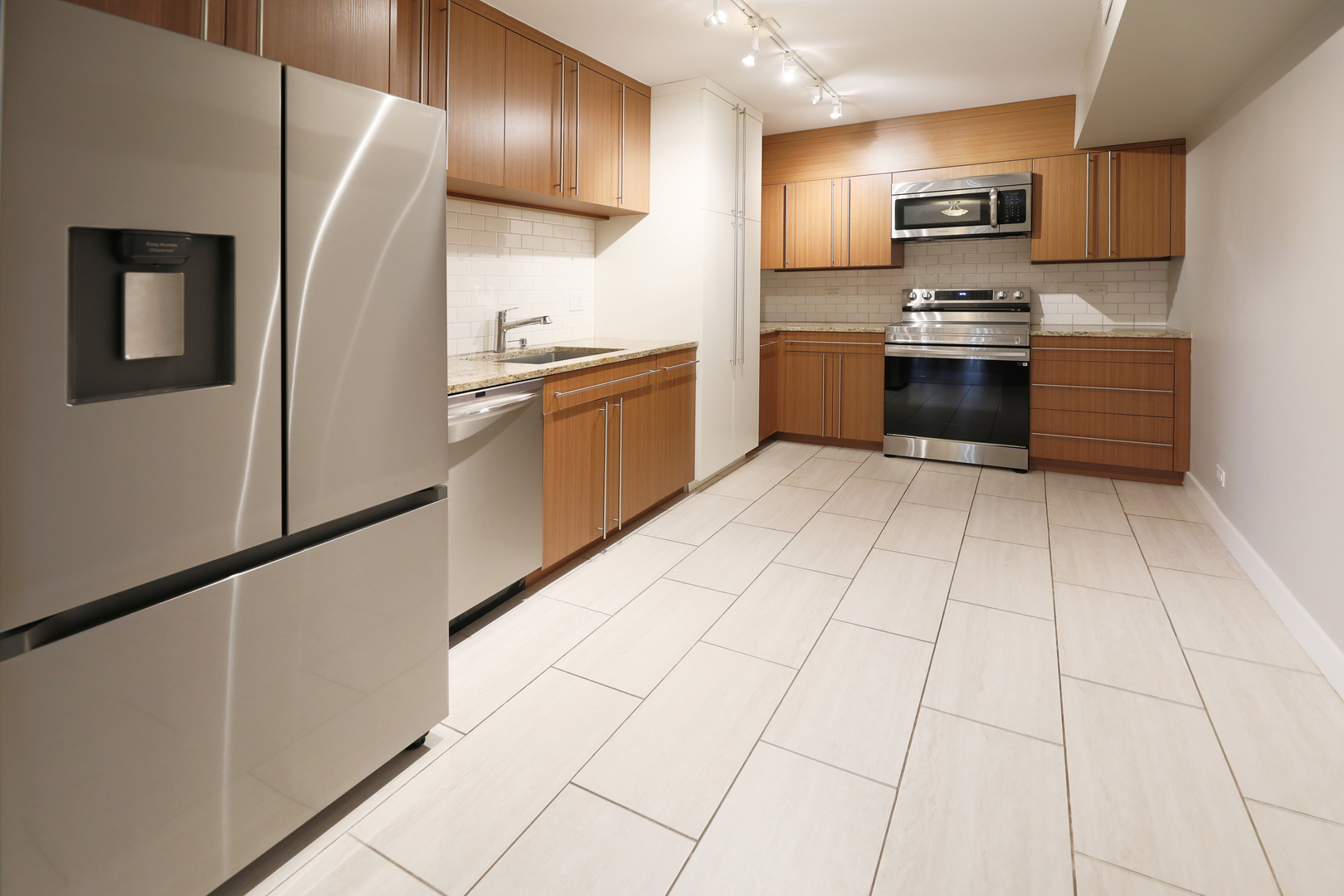 3801 Mission Hills Road, Unit 503 Northbrook, IL 60062 - Photo 12 of 31