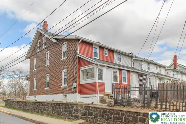 $2,400 | 336 East State Street, Coopersburg, PA 18036