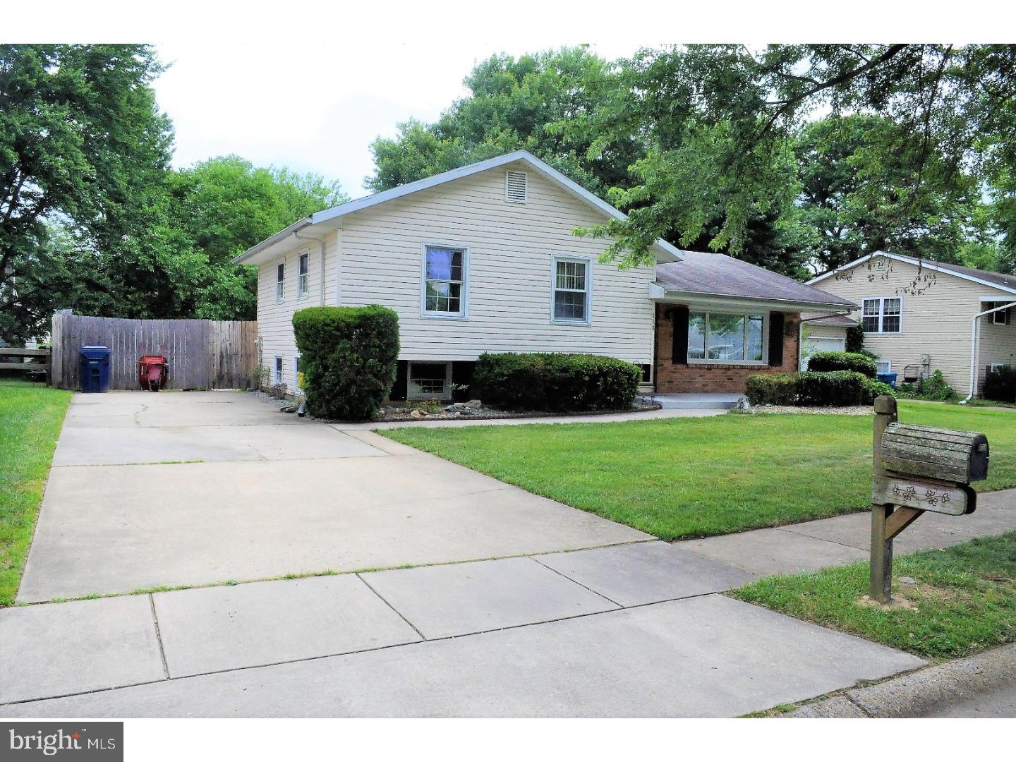 312 Deerfield Road Newark, DE 19713 - Photo 1 of 20