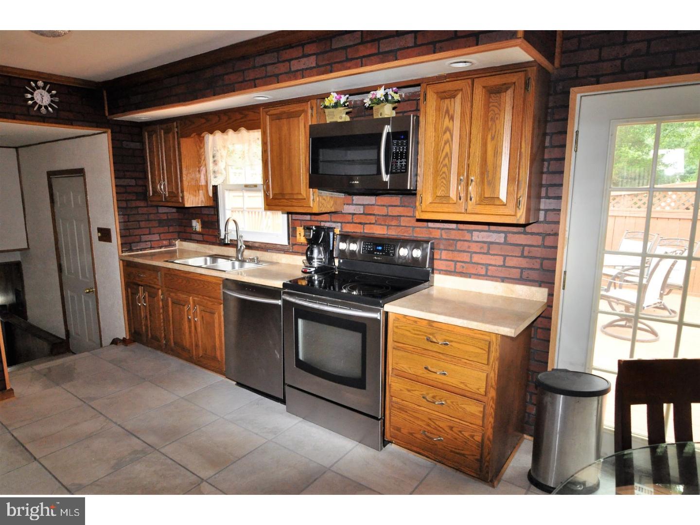 312 Deerfield Road Newark, DE 19713 - Photo 8 of 20