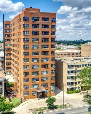 $2,262 | 5858 North Sheridan Road, Unit 408, Chicago, IL 60660