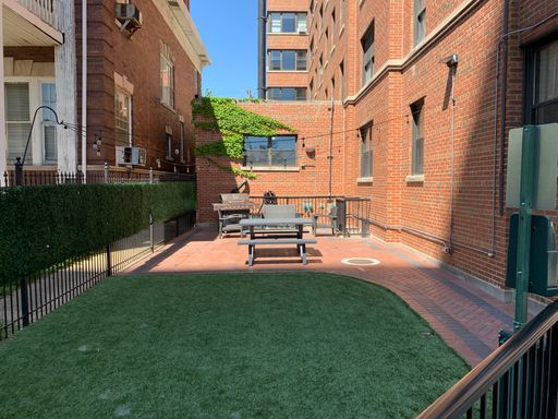 5858 North Sheridan Road, Unit 408 Chicago, IL 60660 - Photo 12 of 16