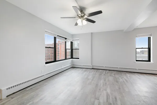 $2,262 | 5858 North Sheridan Road, Unit 408, Chicago, IL 60660