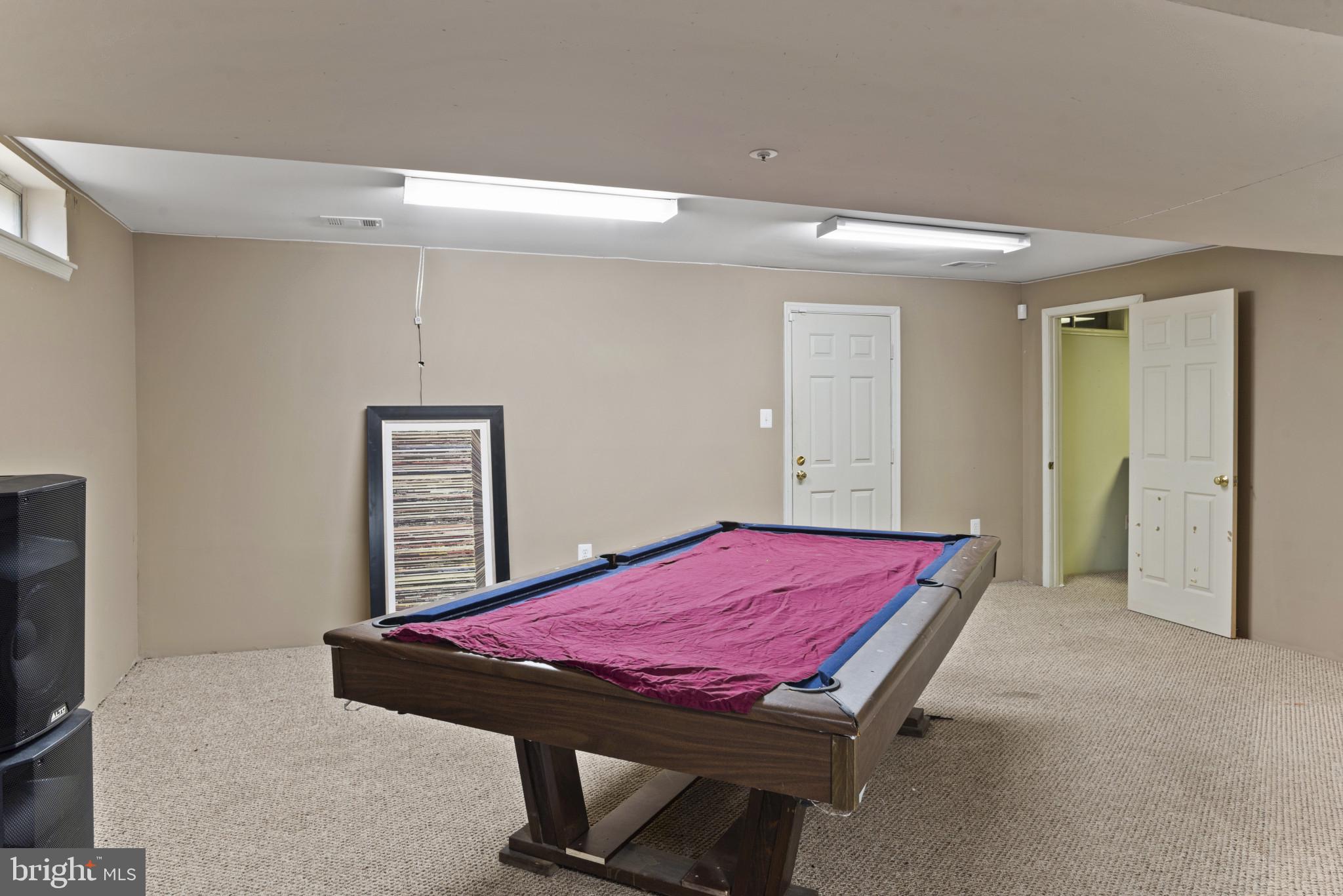 500 Treehouse Court Fort Washington, MD 20744 - Photo 18 of 25 a room with pool table and window