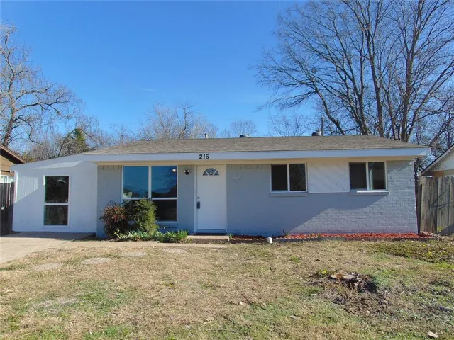 $185,000 | 216 Wilmer Heights Drive, Wilmer, TX 75172