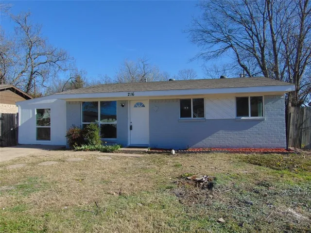 $185,000 | 216 Wilmer Heights Drive, Wilmer, TX 75172