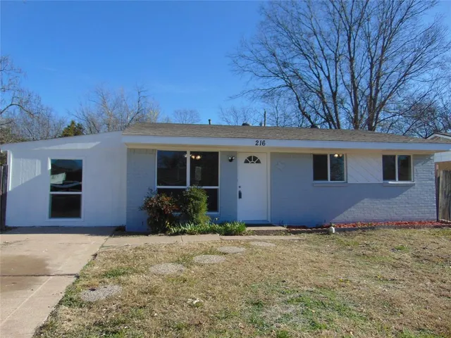 $185,000 | 216 Wilmer Heights Drive, Wilmer, TX 75172