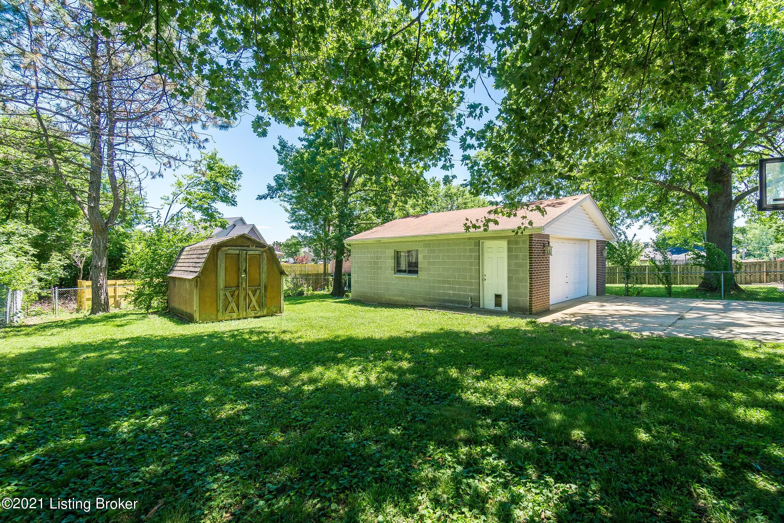 6509 El Rancho Road Louisville, KY 40291 - Photo 16 of 58 6509 El Rancho Rd-16