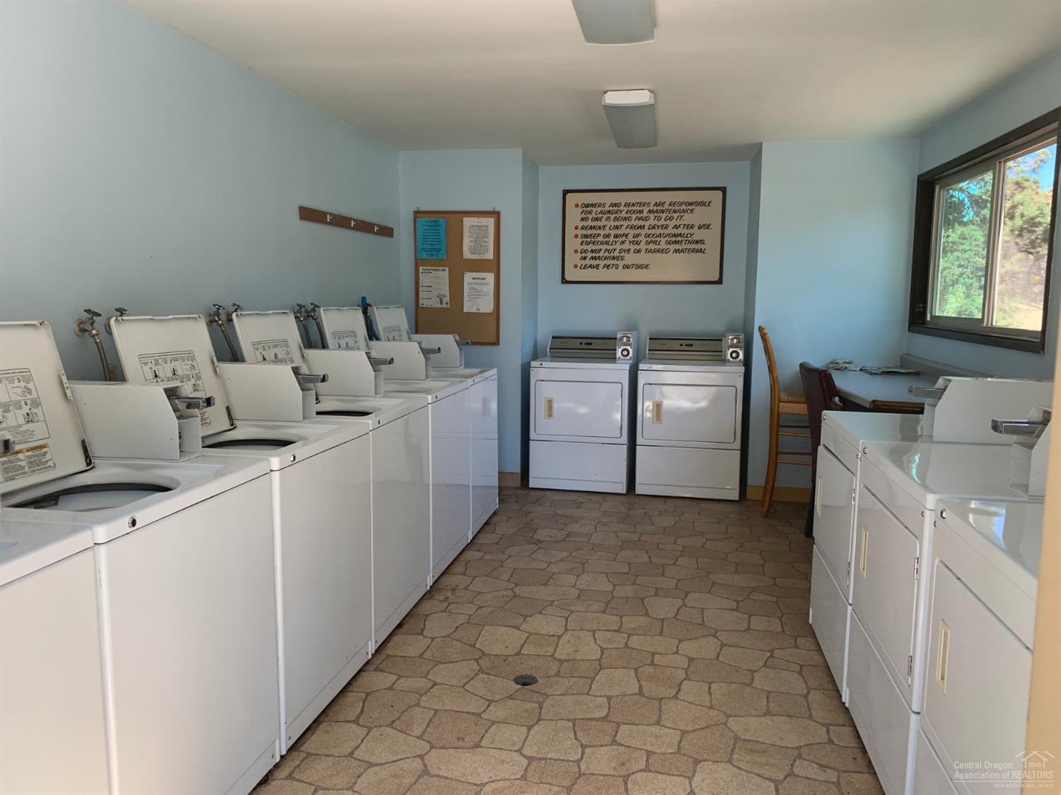 1700 Northeast Wells Acres Road, Unit 37 Bend, OR 97701 - Photo 21 of 22 Gallery Image 21