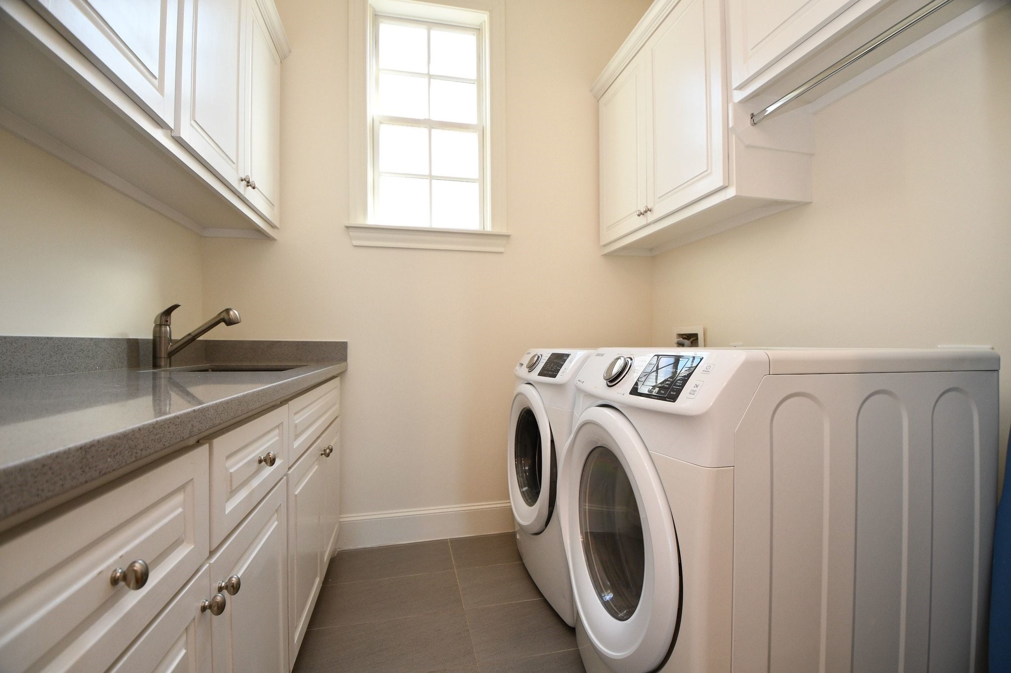 5 Robita Street Houston, TX 77019 - Photo 15 of 27 Utility Room