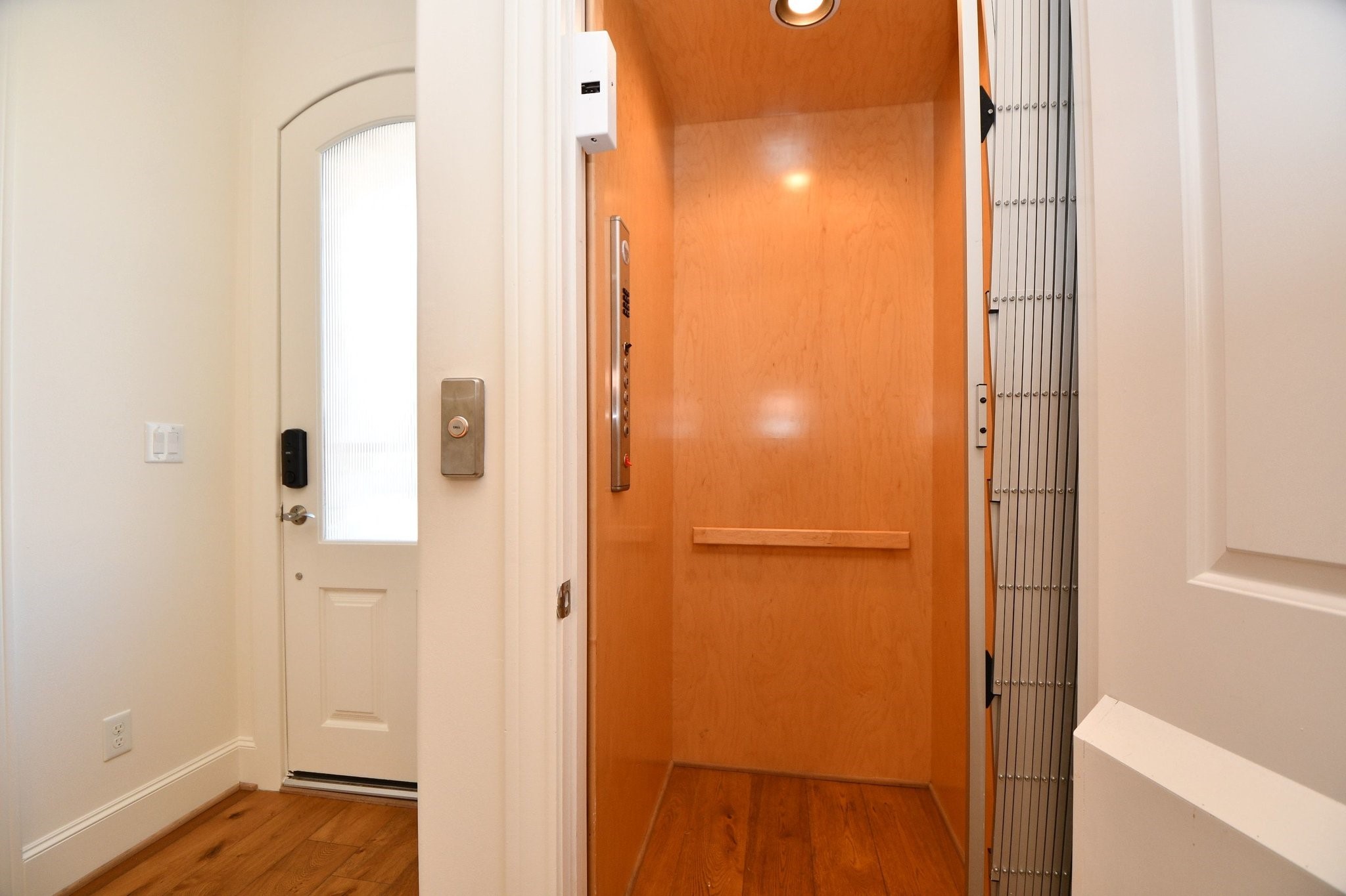 5 Robita Street Houston, TX 77019 - Photo 7 of 27 Private Home Elevator with Access to Each Floor