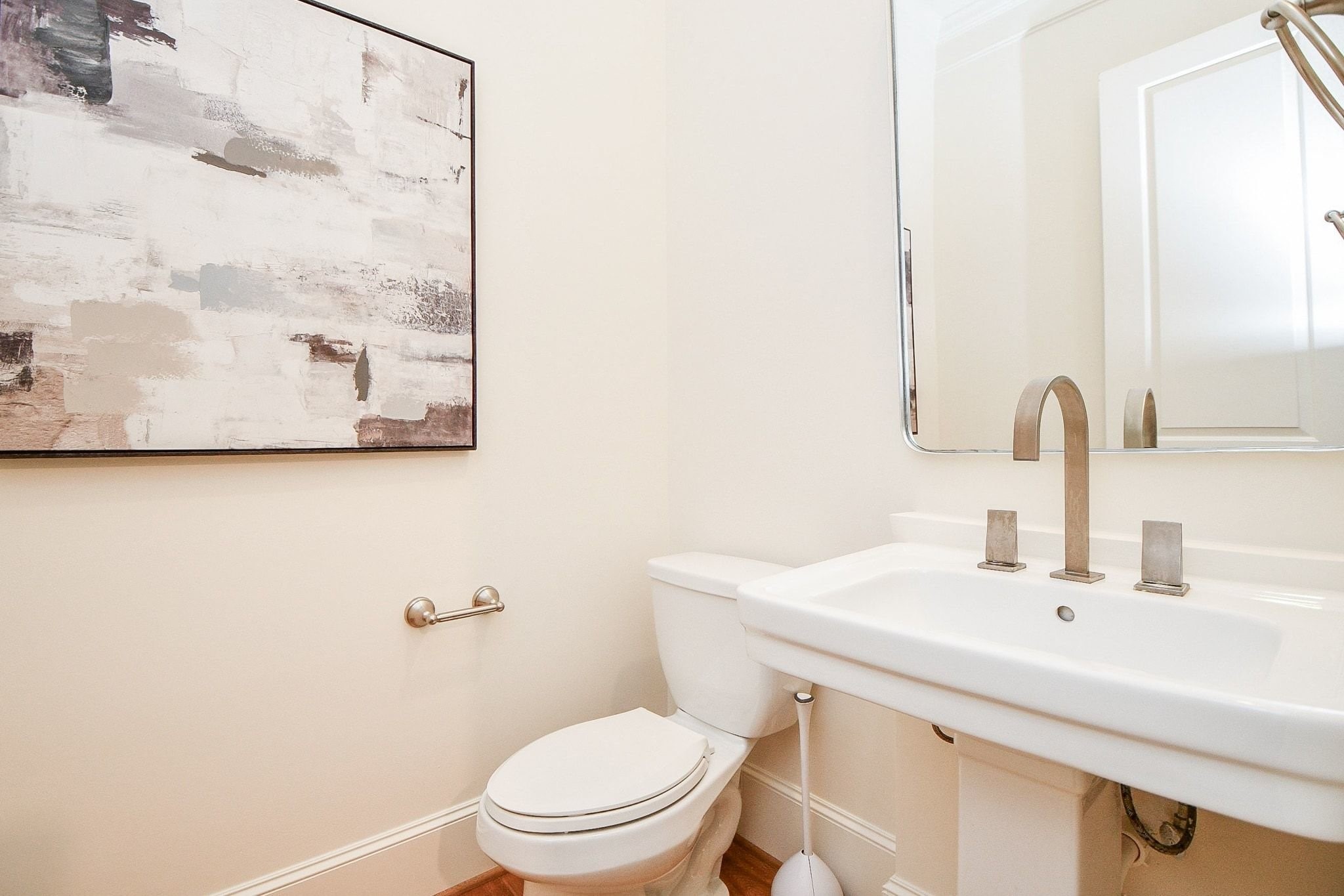 5 Robita Street Houston, TX 77019 - Photo 8 of 27 Half Bath