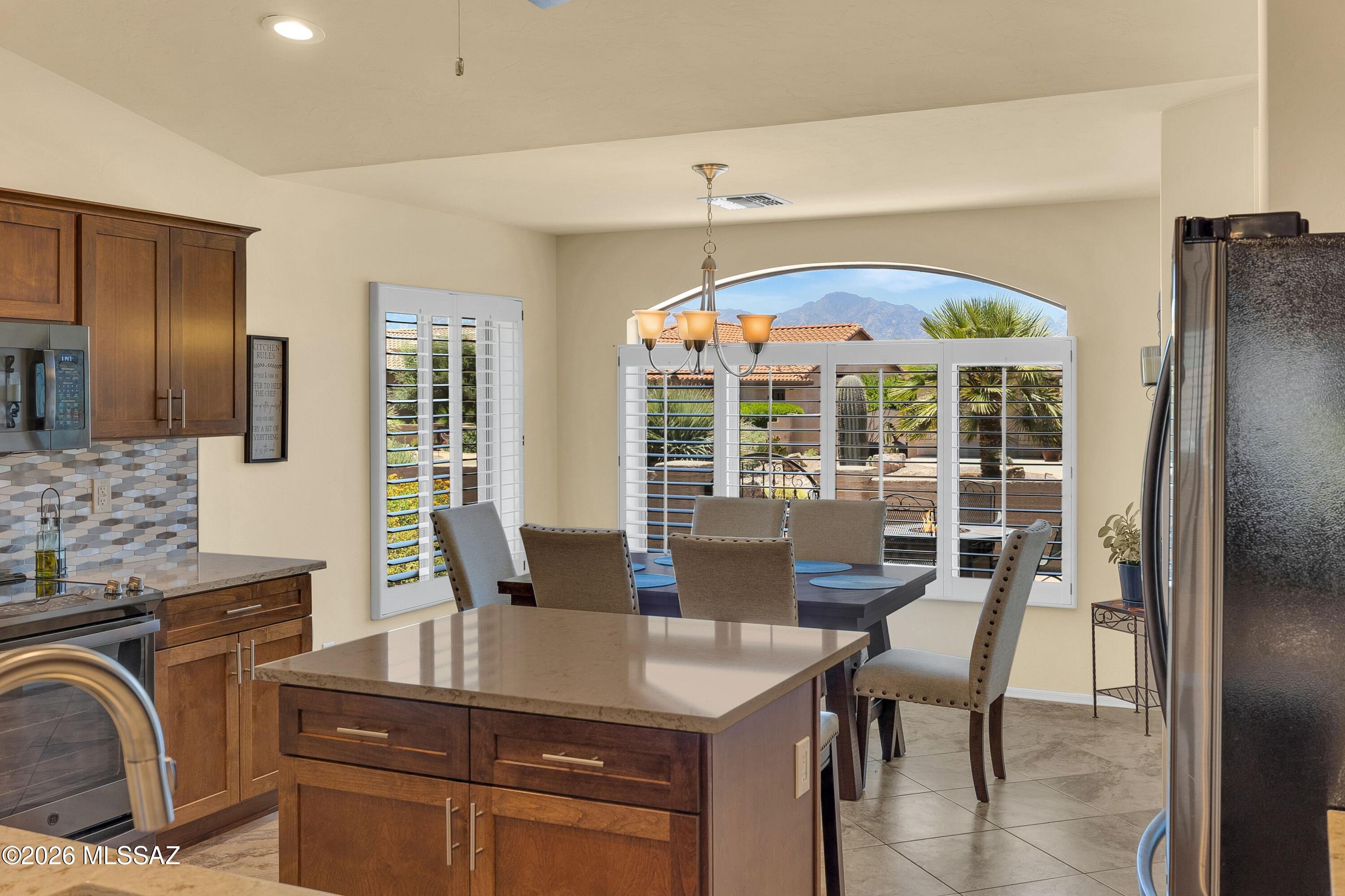 61852 East Sandlewood Road Tucson, AZ 85739 - Photo 16 of 50 Handy Island allows more storage
