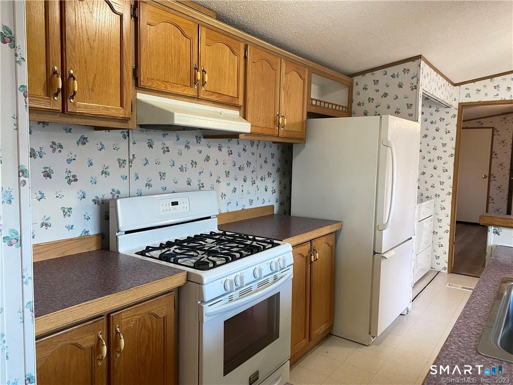 80 Sheldon Road, Unit 22 Griswold, CT 06351 - Photo 17 of 22 Gallery Image 17