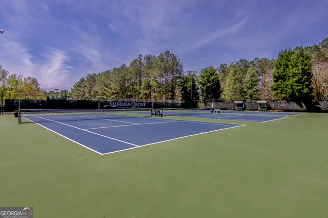 $575,000 | 425 Lake Forest Drive, Newnan, GA 30265