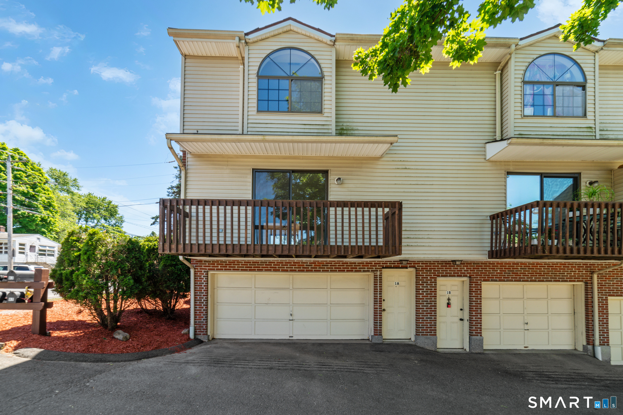817 Woodtick Road, Unit 1A Waterbury, CT 06705 - Photo 2 of 26