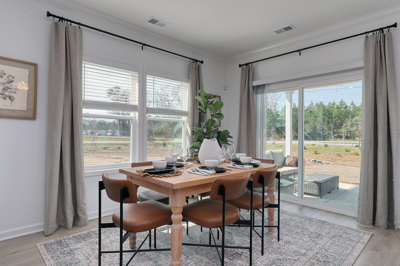 1026 Carolina Way Manning, SC 29102 - Photo 5 of 42 Eat in