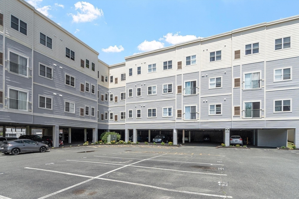 75 Walnut Street, Unit 302 Peabody, MA 01960 - Photo 30 of 31