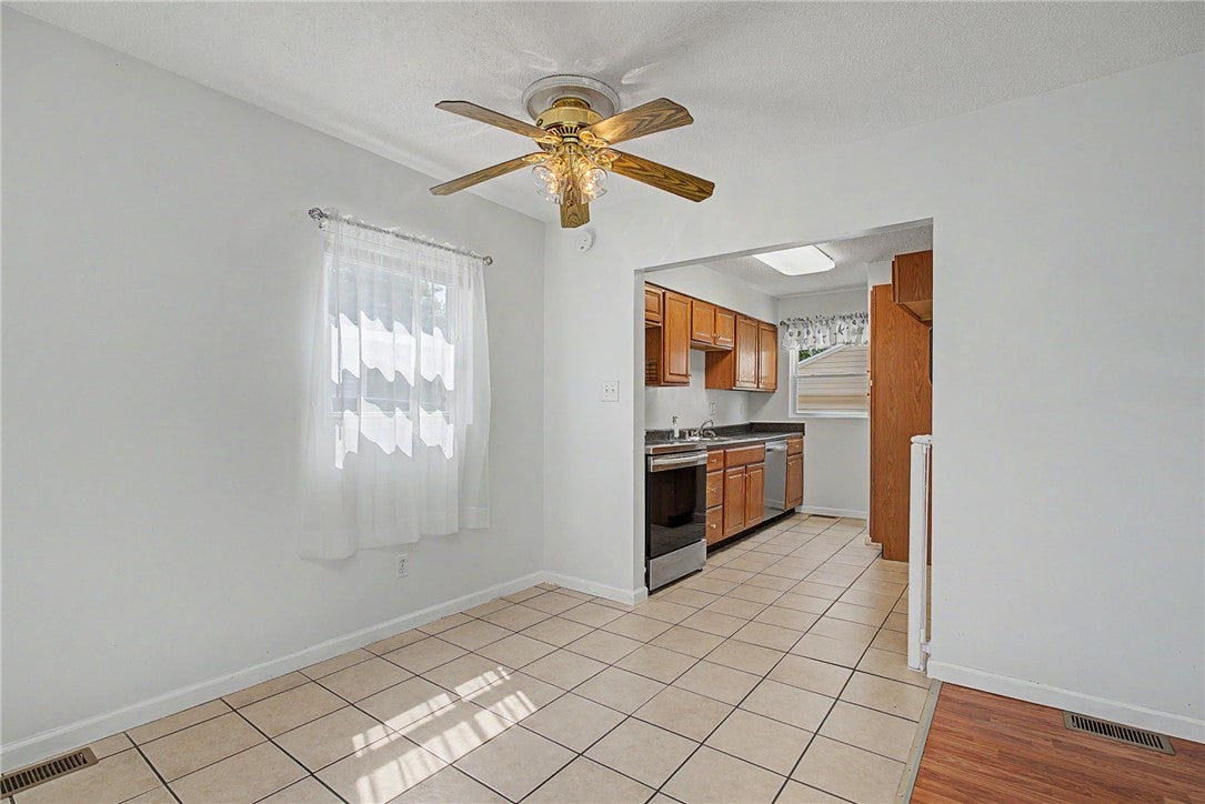 287 Travis Drive Riverside, OH 45431 - Photo 9 of 42 Gallery Image 9