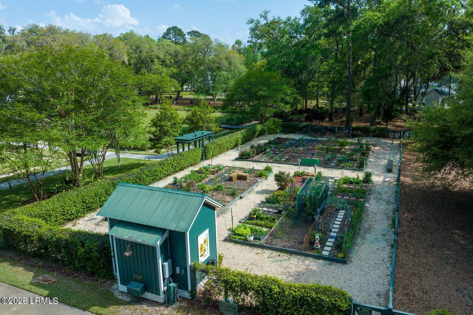 2 Abbey Row, Unit 3A Beaufort, SC 29906 - Photo 47 of 60 Community Garden