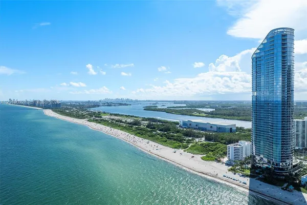 $40,000 | 15701 Collins Avenue, Unit 3605, Sunny Isles Beach, FL 33160