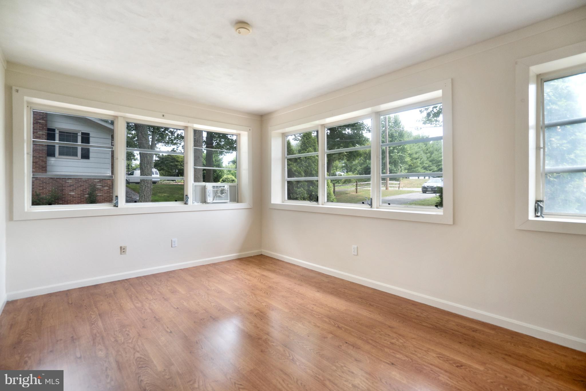6146 Ridge Road Mount Airy, MD 21771 - Photo 14 of 29 Bedroom /Den