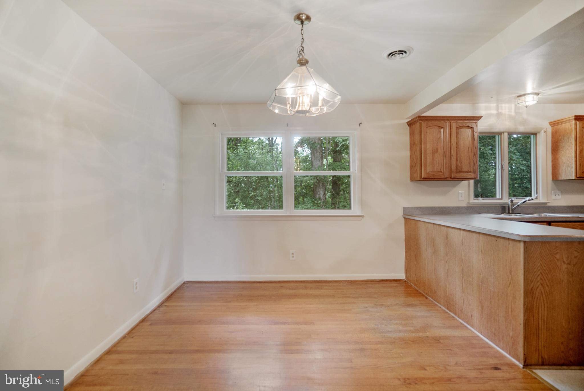 6146 Ridge Road Mount Airy, MD 21771 - Photo 8 of 29 Dining Room