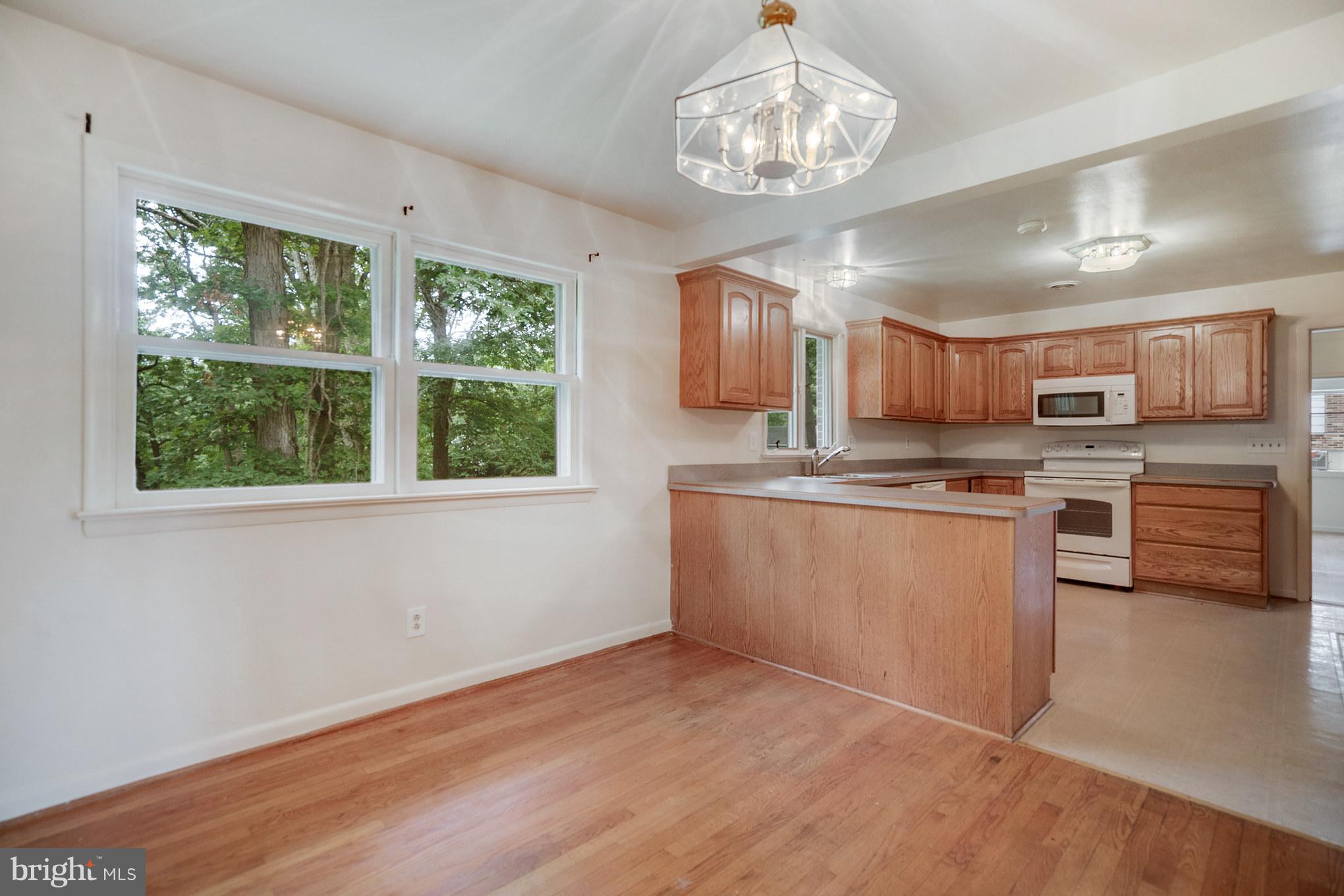 6146 Ridge Road Mount Airy, MD 21771 - Photo 9 of 29 Dining Room