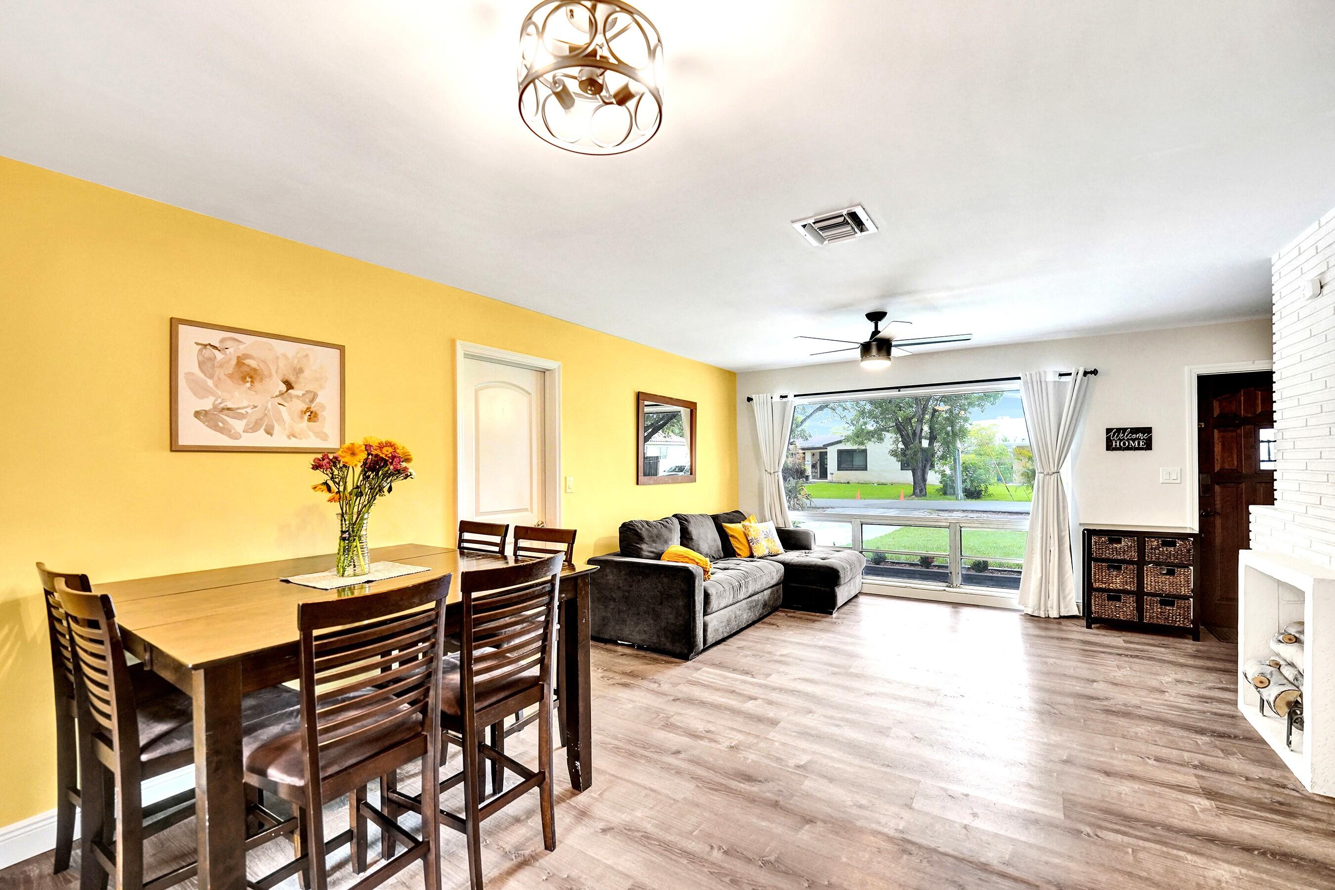 1341 North 30th Road Hollywood, FL 33021 - Photo 12 of 61 DSC08312