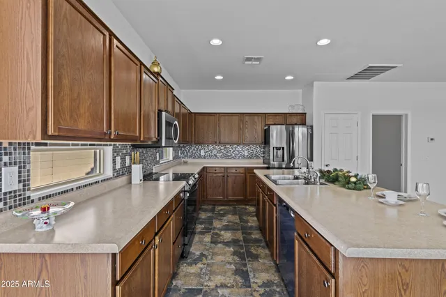 $452,000 | 23639 West Chickasaw Street, Buckeye, AZ 85326