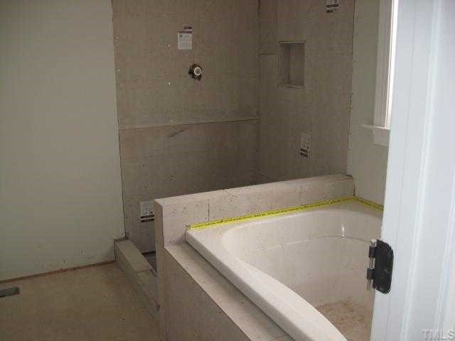 266 West Waycliff Road Henderson, NC 27537 - Photo 11 of 12 Gallery Image 11