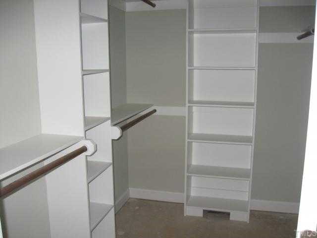 266 West Waycliff Road Henderson, NC 27537 - Photo 5 of 12 Gallery Image 5