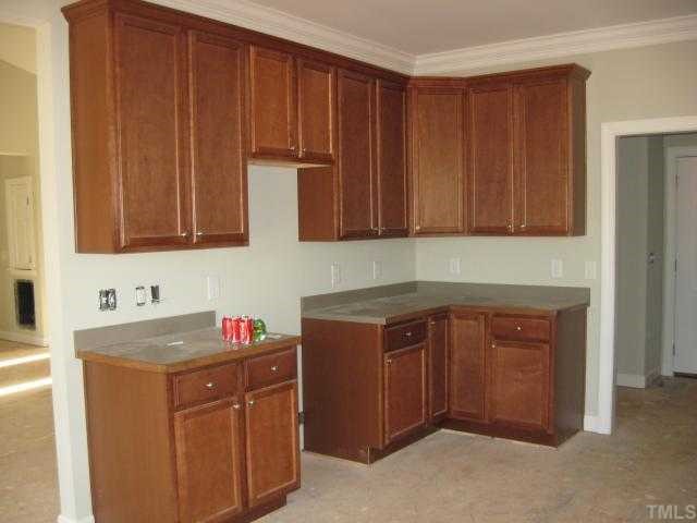 266 West Waycliff Road Henderson, NC 27537 - Photo 6 of 12 Gallery Image 6