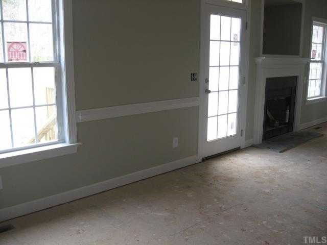 266 West Waycliff Road Henderson, NC 27537 - Photo 7 of 12 Gallery Image 7