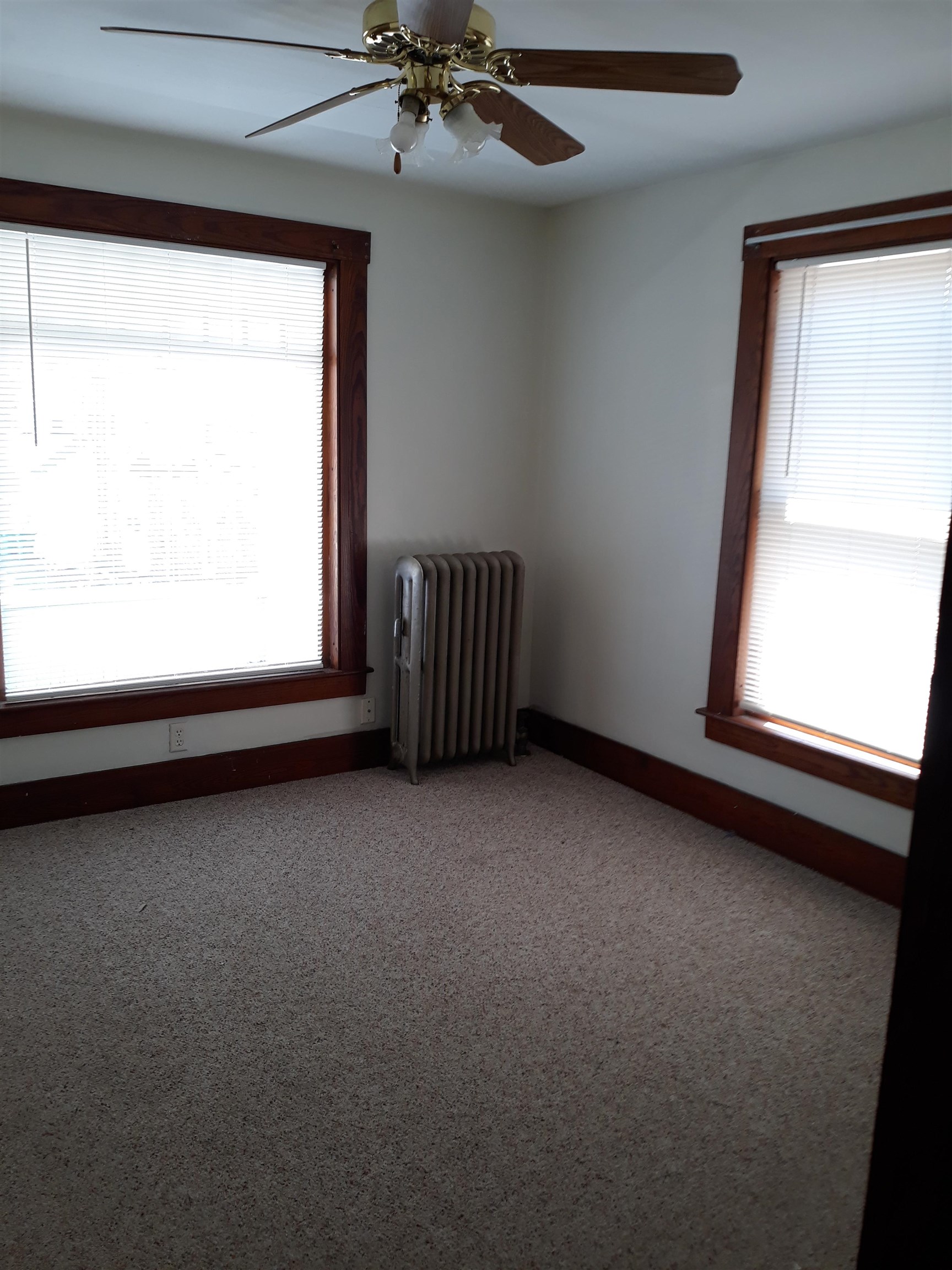 3-5 Academy Street Rochester, NH 03867 - Photo 11 of 35