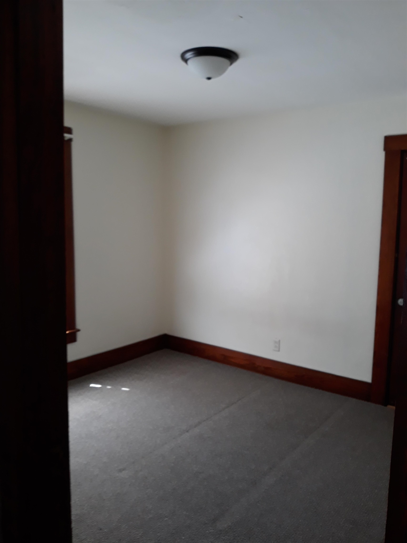 3-5 Academy Street Rochester, NH 03867 - Photo 16 of 35