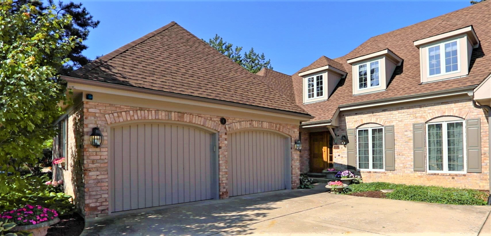 1 Tartan Ridge Road Burr Ridge, IL 60527 - Photo 1 of 22