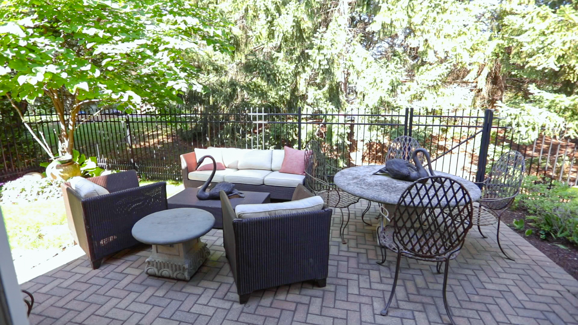 1 Tartan Ridge Road Burr Ridge, IL 60527 - Photo 18 of 22